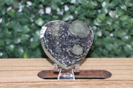 Uruguay Amethyst Heart